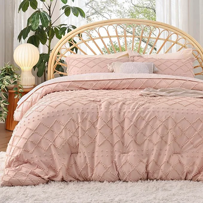 Specialty Bedsure Queen Comforter Set – Coral Pink Comforter Boho Tufted Shabby Chic Bedding for Kids 3 Pieces Vintage Farmhouse Bed Set for All Seasons Fluffy Soft Bedding with 2 Pillow Shams Responsible