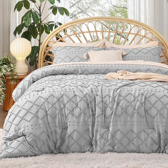 Certified Bedsure Full Comforter Set – Light Grey Comforter Boho Tufted Shabby Chic Bedding for Kids 3 Pieces Vintage Farmhouse Bed Set for All Seasons Fluffy Soft Bedding with 2 Pillow Shams Natural