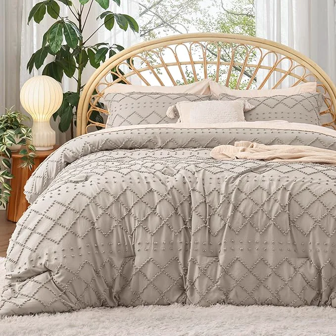 Functional Bedsure Queen Comforter Set – Linen Comforter Boho Tufted Shabby Chic Bedding for Kids 3 Pieces Vintage Farmhouse Bed Set for All Seasons Fluffy Soft Bedding with 2 Pillow Shams Easy-to-Use