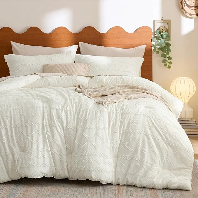 Dependable Bedsure Tufted Boho Comforter Set Queen Size – White Boho Bed Set GentleSoft™ 3 Pieces Farmhouse Shabby Chic Home Decor Bedding Gifts for Woman Soft Jacquard Queen Comforter for All Seasons Luxury