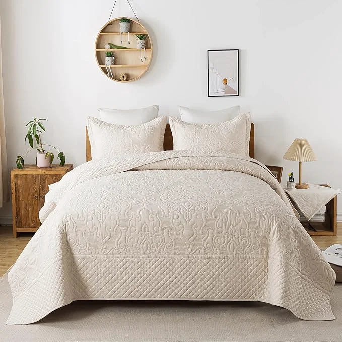 Crafted Travan 3-Piece Queen Quilt Set Quilted Bedspread Oversized Microfiber Lightweight Bedspread Coverlet Set with Shams Bedding Set for All Season Beige Queen Size Practical