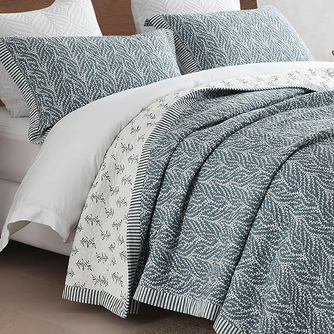 Comfortable SahSahCasa Quilt Set Queen Size Cotton Quilt Bedding Set Bedspread Botanical Pattern Solid Color Chic Lightweight Quilted Comforter for Queen Bed White Grayish-Blue All Season 3 Pieces Dependable