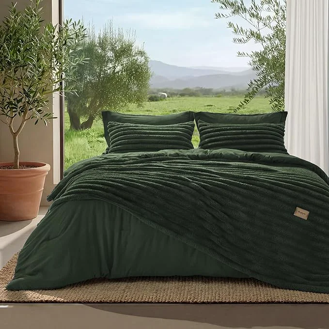 Breathable Bedsure Gentlesoft™ 2-in-1 Queen Comforter Set and Detachable Fluffy Blanket Olive Green Bedding Set for All Season Use SnapTech™ Design for Space Saving Includes 2 Pillow Shams 2 Pillowcases Long-Lasting