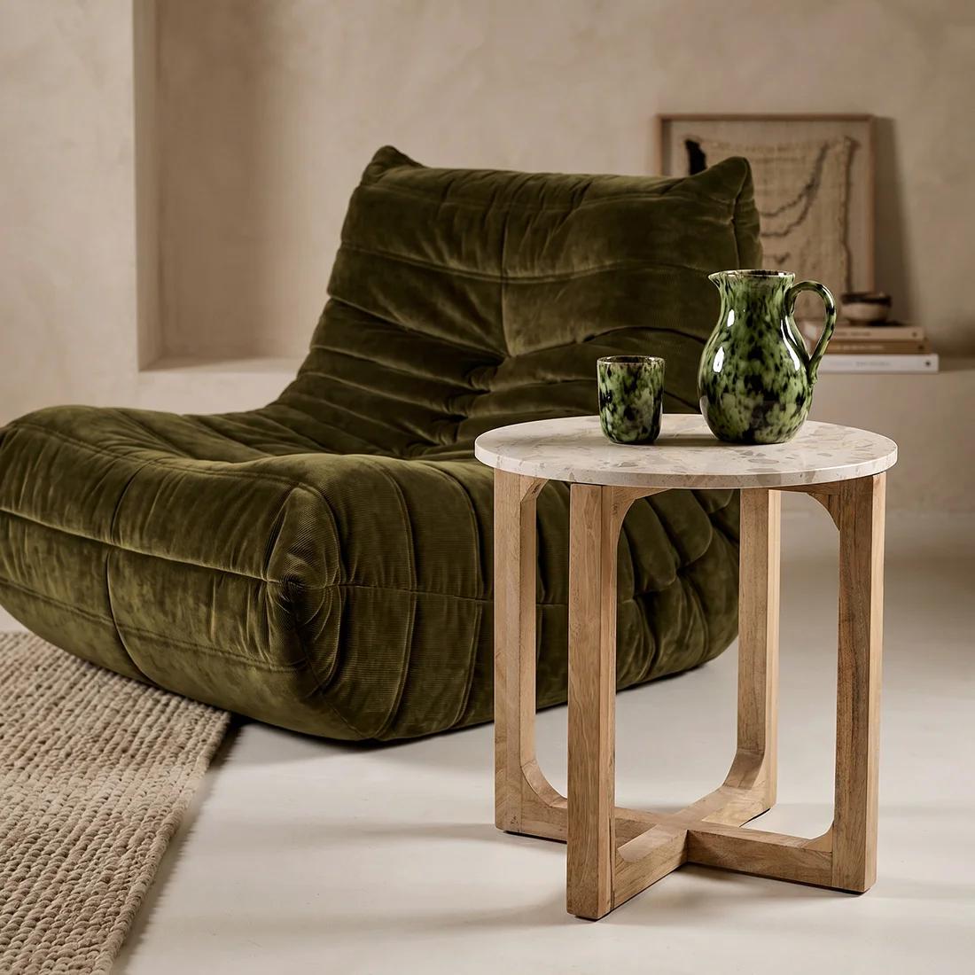 Safe Cream marble side table Ø50 cm Reliable