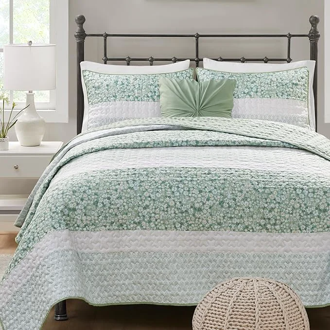 Powerful Madison Park Quilt Set Seersucker Floral Coverlet for King Size Bed All Season Lightweight Bedding Farmhouse Quilt Set Vermicelli Quilting Throw Pillow Caralie King Cal King Green 4 Piece Exclusive