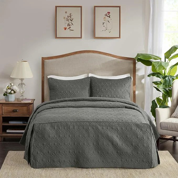 Outstanding Madison Park Quebec Split Corner Quilted Bedspread Classic Traditional Design All Season Lightweight Bedding Set Matching Shams Queen 60 quot x 80 quot 24 quot D Damask Quilted Dark Grey 3 Piece Fine