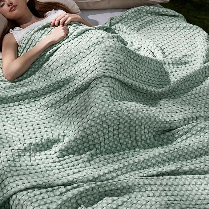 First-Class Bedsure Cooling Cotton Waffle Queen Size Blanket – Lightweight Breathable Summer Blanket of Rayon Derived from Bamboo for Hot Sleepers Luxury Throws for Bed Couch and Sofa Mint Green 90×90 Inches Responsible