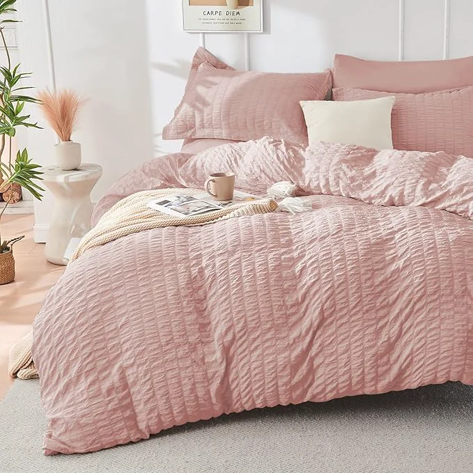 Fashionable HYMOKEGE Rose Gold Duvet Cover King Size Ultra Soft 3-Piece Seersucker Duvet Cover Set with Zipper Closure Soft Brushed Microfiber Bedding Set with 8 Corner Ties 104 quot x90 quot 2 Pillowshams Excellent