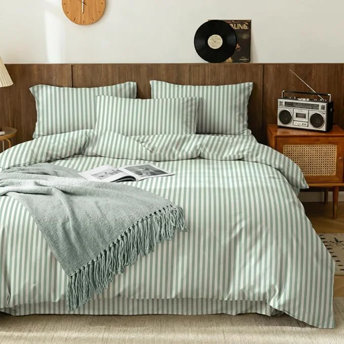 Sophisticated Striped Comforter Set Queen Size Green White Wide Stripes Pattern Bedding Set for All Season Soft Fluffy Down Comforter 3 Pieces Microfiber 2 Pillowcases Stylish