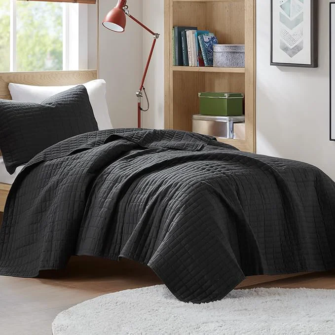 Safe Comfort Spaces Kienna Quilt Set-Luxury Double Sided Stitching Design Summer Environmentally Friendly