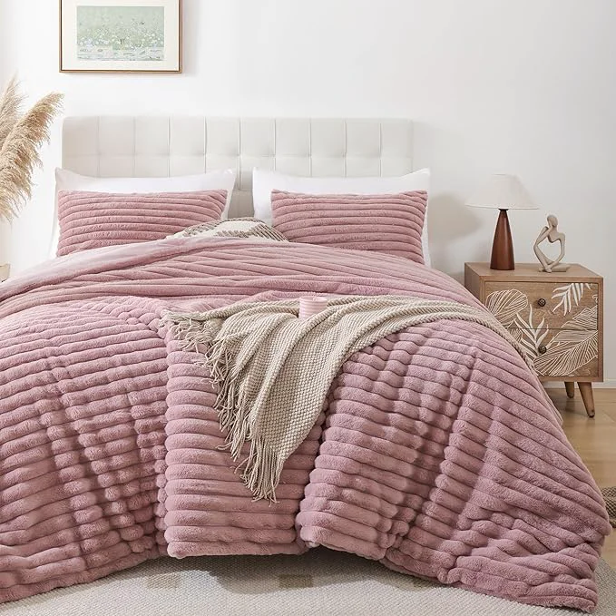 Durable Smoofy Fluffy King Size Comforter Set 3 Pieces Minimalist