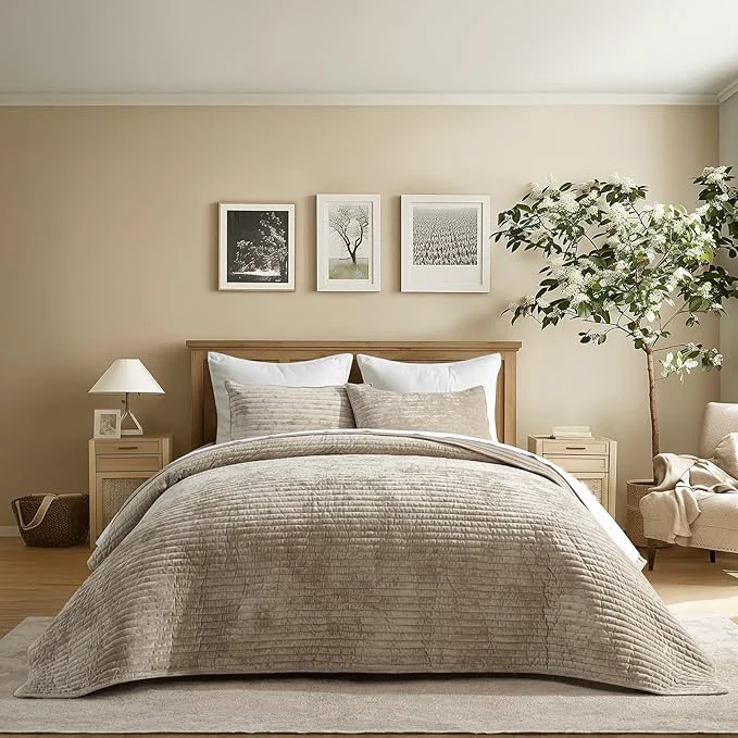 Certified EVERGRACE Velvet Quilt Set California King 118” x 106” Luxurious Soft Minimalist
