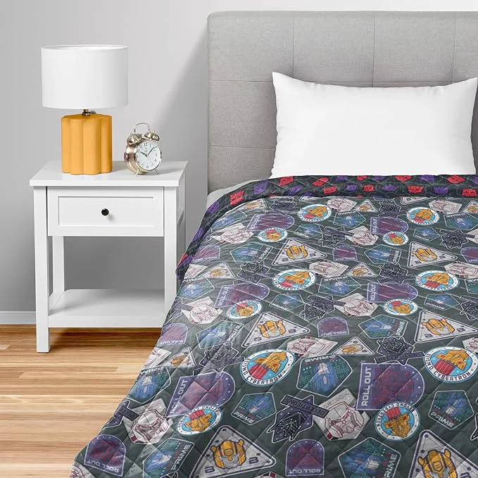 Green Northwest ers Autobots . Decepticons Quilted Throw Blanket Comfy Throw Adults Boys Girls Soft Lightweight Bedding for Bed or Couch 60 x 80 Inches Elegant