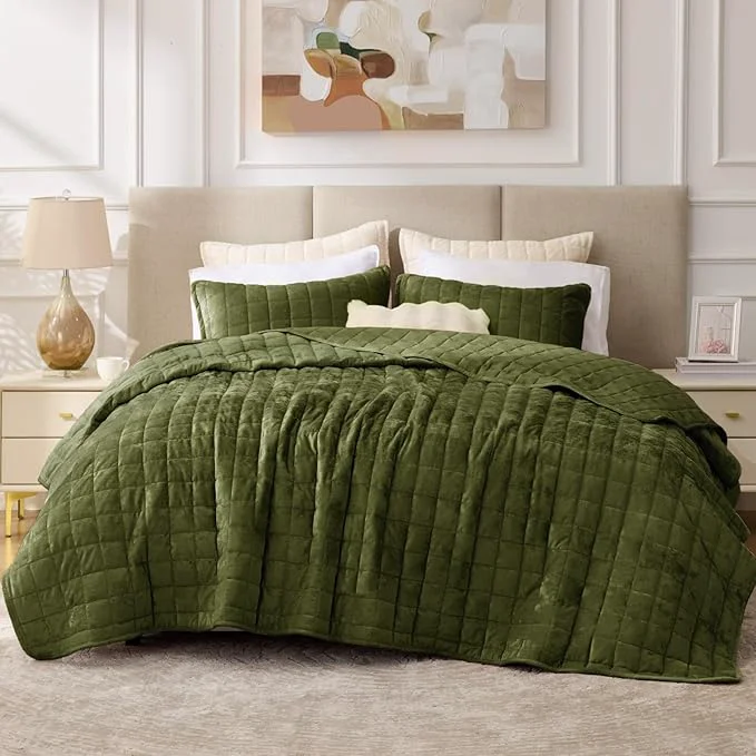 Exclusive BEDELITE Velvet Quilt Set King Size – Luxury Velvet Comforter Bedding Set 3 Pieces Lightweight Soft Cozy Olive Green Oversized Bedspread Coverlet for All Seasons with 2 Pillow Shams Fine Crafted