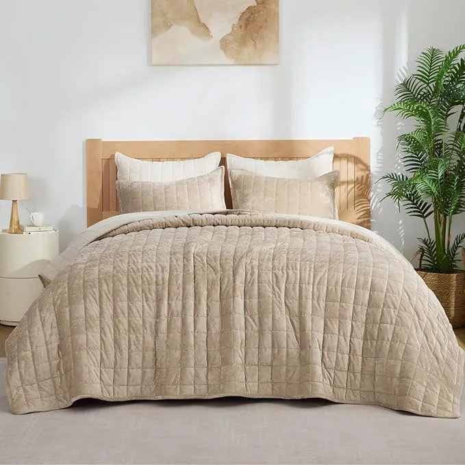 Natural BEDELITE Velvet Quilt Set Queen Size – Luxury Velvet Comforter Bedding Set 3 Pieces Lightweight Soft Cozy Taupe Oversized Bedspread Coverlet for All Seasons with 2 Pillow Shams Premium