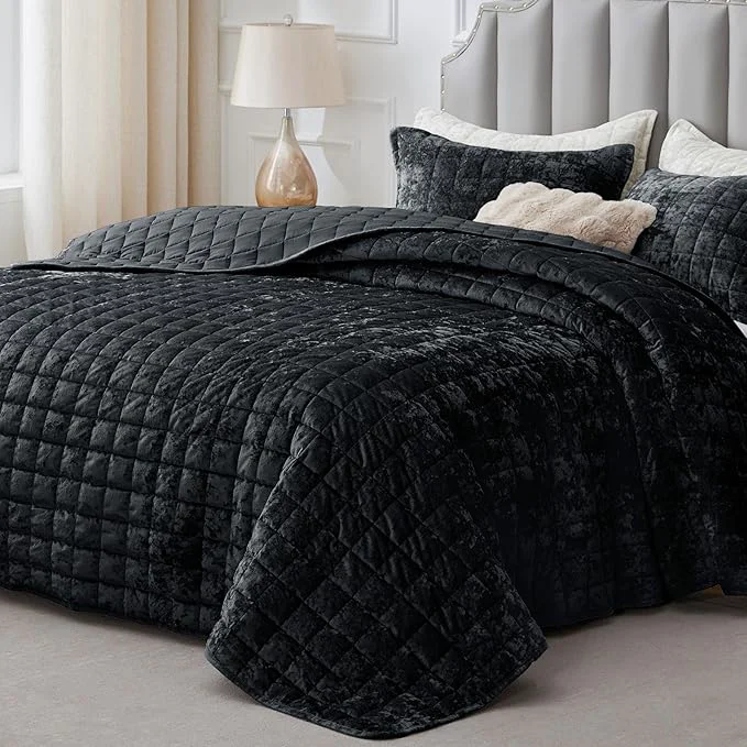 Smart BEDELITE Velvet Quilt Set King Size – Luxury Velvet Comforter Bedding Set 3 Pieces Lightweight Soft Cozy Shiny Black Oversized Bedspread Coverlet for All Seasons with 2 Pillow Shams Efficient