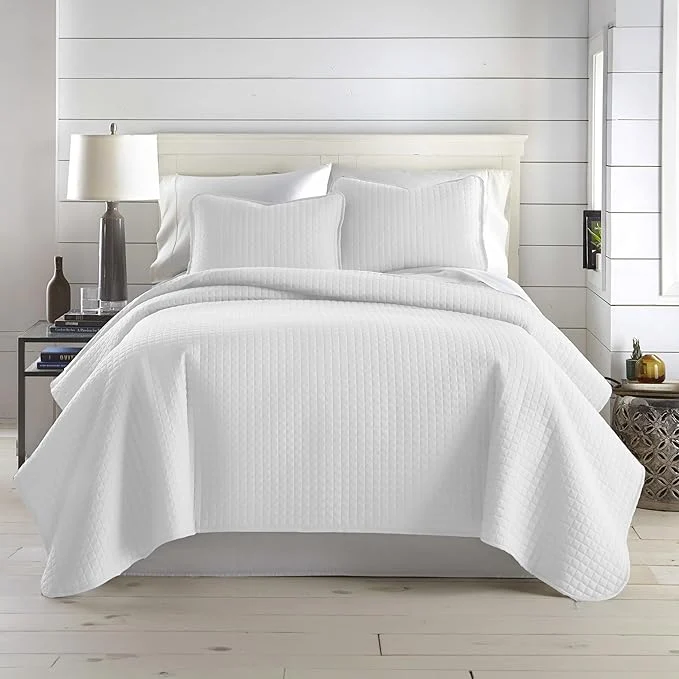 Advanced Southshore Fine Living Inc. XL Twin Quilt Set Microfiber Quilted Bedspread White Bedding Twin Coverlet w Pillow Sham Pet Hair Resistant Bedding Coverlet Set Quilted Comforter Bright White Quilt Excellent