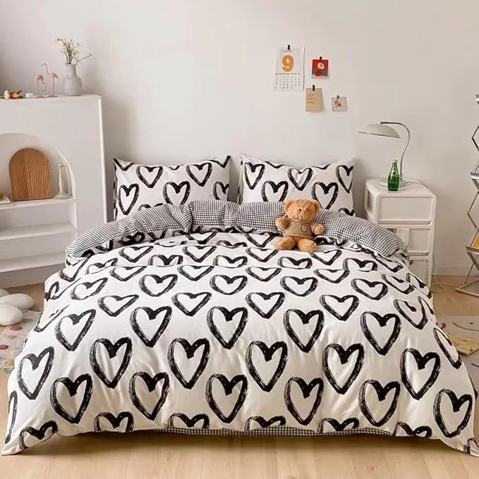 Original Design CLOTHKNOW Black White Comforter Set Queen 3Pcs Love Shaped Bedding Comforter Sets Kawaii Queen Comforter Cute Black Comforter with 2 x Pillow Cases Casual
