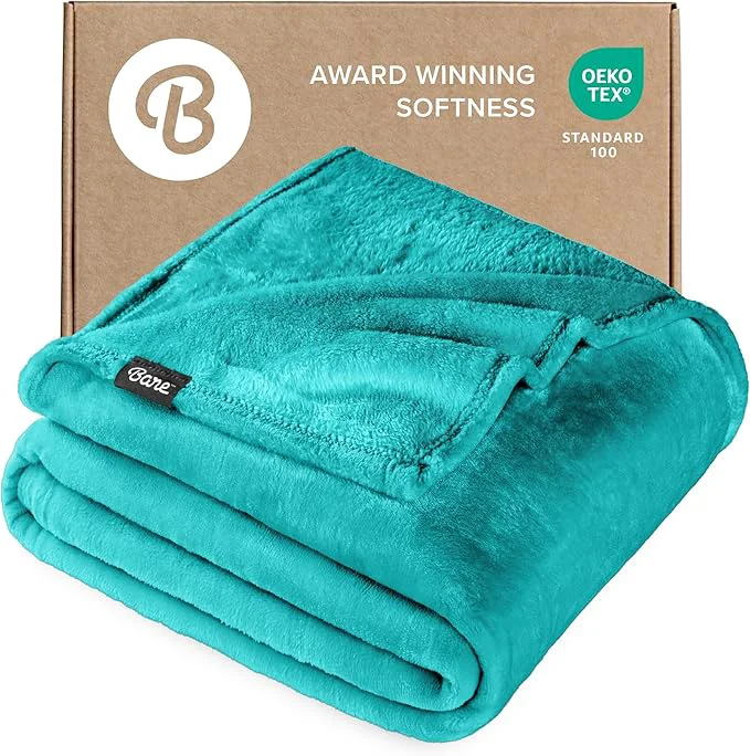 Versatile Bare Home Fleece Blanket – Full Queen – Ultra-Soft Lightweight for Bed Sofa and Couch – Luxury Microplush – Cozy Warm Blanket Full Queen Emerald Functional