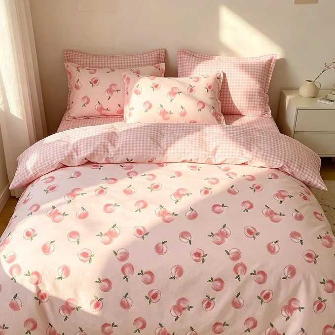 World-Class Pink Peach Comforter Set Full Size Cute Fruit Soft Microfiber Bedding Set with Pink Plaid Backn 3Pieces All Season Lightweight Summer Comforter Set for Girls
