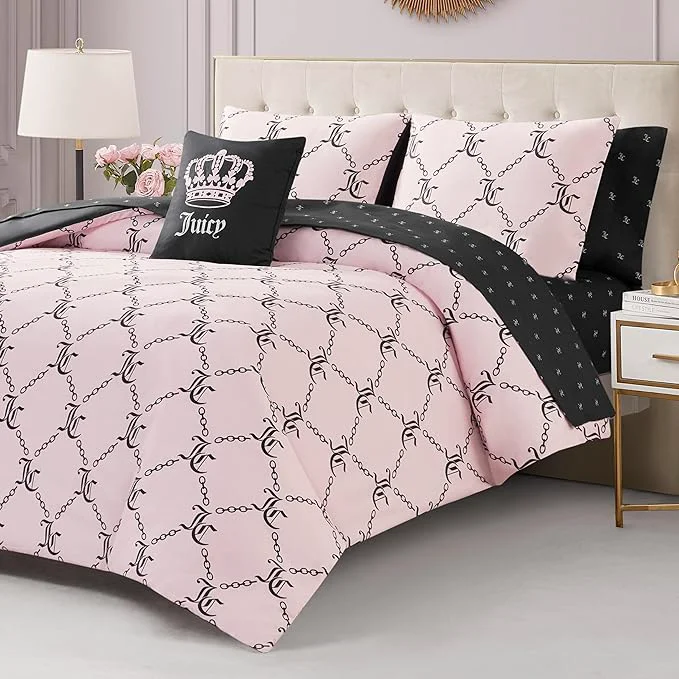 Minimalist Juicy Couture Light Pink Black Link Logo Printed Comforter Set Full – Complete 8-Piece Bed in a Bag Collection Artisan