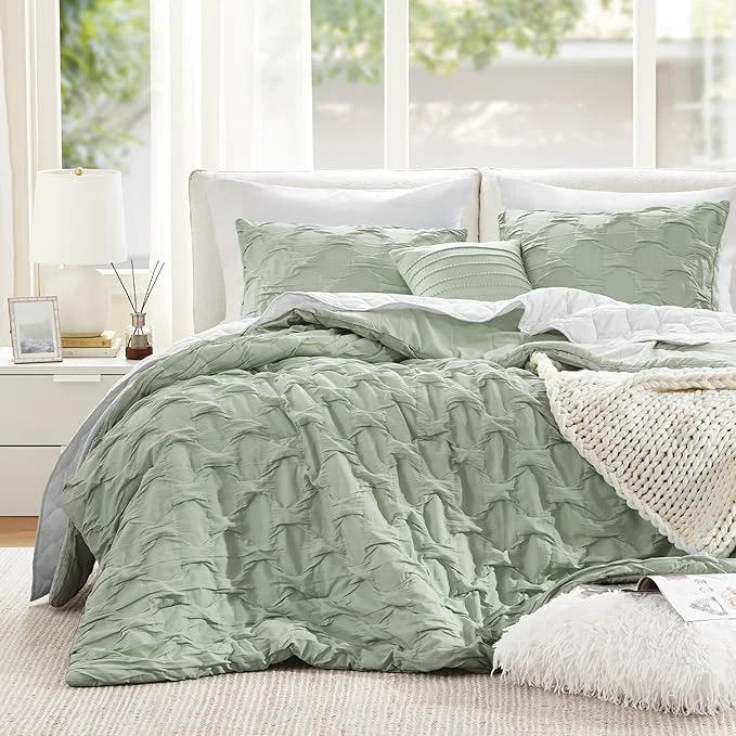 Crafted Comfort Spaces Comforter for Queen Size Bed Ogee Ruched with Crinkle Texture Breathable Comforter Set Queen All Season Lightweight Bedding Set Shams Décor Pilow Full Queen Green 4 Piece Superior