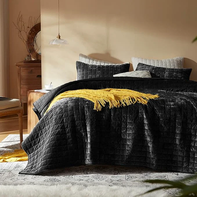 Practical LEAONME Velvet Quilt California King-118 39 39 x106 39 39 Lightweight Black Velvet Comforter Set with 2 Pillow Shams Soft Oversized Bedspread Coverlet Quilted Bedding Set for All Season High-End