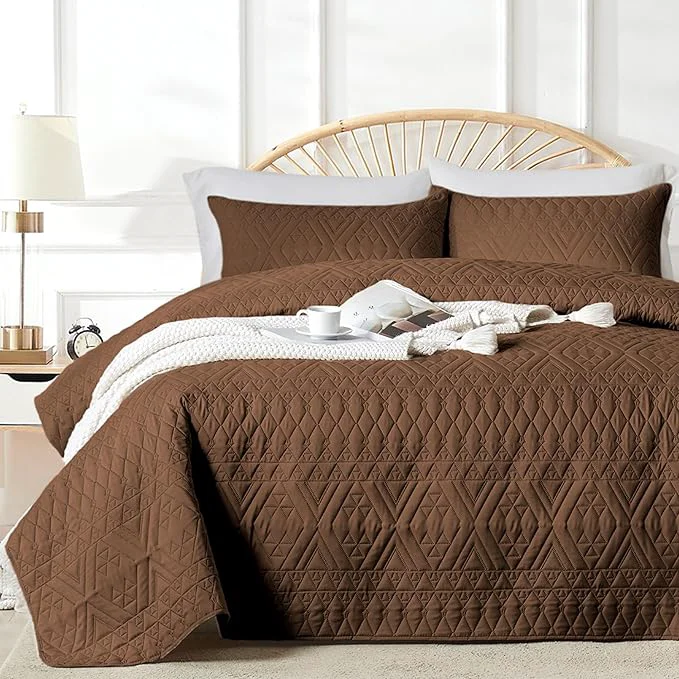 Prestigious akkialla Twin Size Quilt Bedding Set Brown Lightweight Microfiber Soft Bedspreads Modern Style Geoetric Pattern Coverlet Set for All Seasons 2 Piece 1 Quilt 1Pillow Sham Traditional