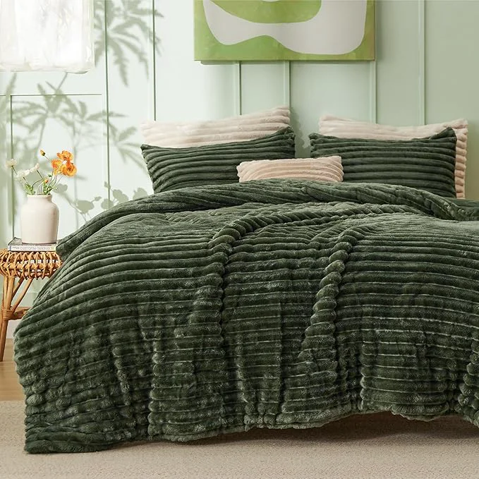 High-End Bedsure Cal King Comforter Set – GentleSoft™ 3 Pieces Double-Side Fleece Fluffy Olive Green Comforter Set Cozy Striped Room Decor Aesthetic Luxury Cal King Bedding 2 Pillowcases 104×96 Inches Outstanding