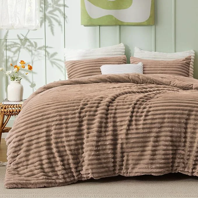 Sophisticated Bedsure King Comforter – GentleSoft™ 3 Pieces Double-Side Fleece Fluffy Warm Taupe Comforter Set Cozy Striped Room Decor Aesthetic Luxury King Size Bedding with 2 Pillowcases 104×90 Inches Powerful