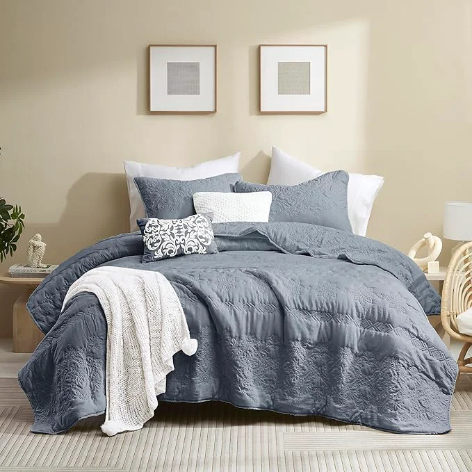 Authentic B2EVER Boho Blue Quilt King Size Bedding Sets with Pillow Sham Bohemian Lightweight Soft Bedspread Coverlet Farmhouse Floral Vintage Thin Comforter Bed Cover All Season 3 Pieces 104×90 inches Exclusive