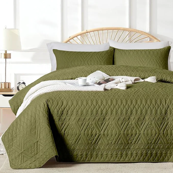 Detailed akkialla King Cal King Size Quilt Bedding Set Olive Green Lightweight Microfiber Soft Bedspread Modern Style Geometric Pattern Coverlet Set for All Seasons 3 Piece 1 Quilt 2 Pillow Shams Sustainable