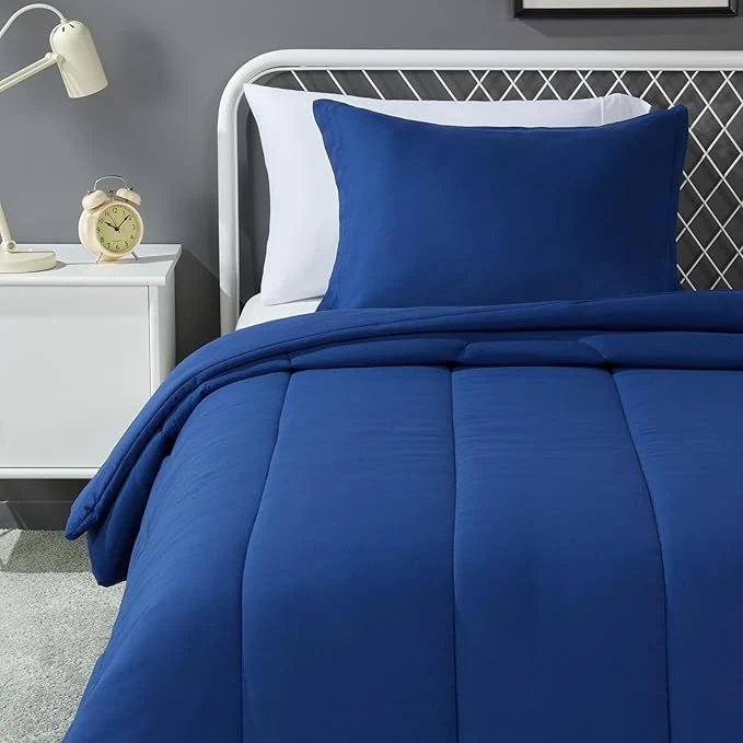 Excellent Amazon Basics 2-Piece Soft Microfiber Kid’s Comforter and Pillow Sham Set Dependable