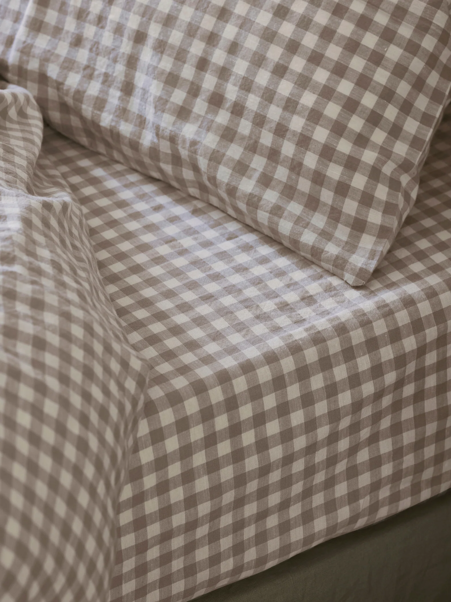 Outstanding Mushroom Gingham Linen Fitted Sheet Elegant