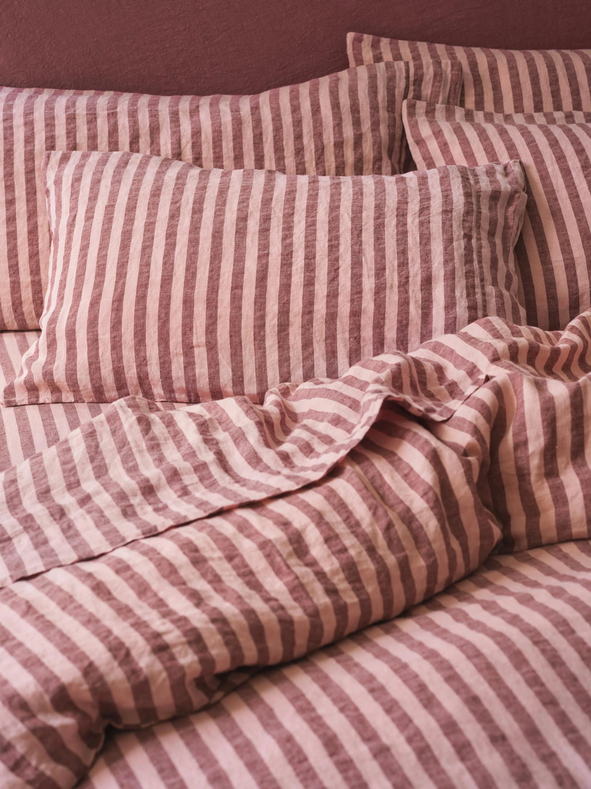 Certified Rhubarb Rose Pembroke Stripe Linen Blend Pillowcases Pair Selected