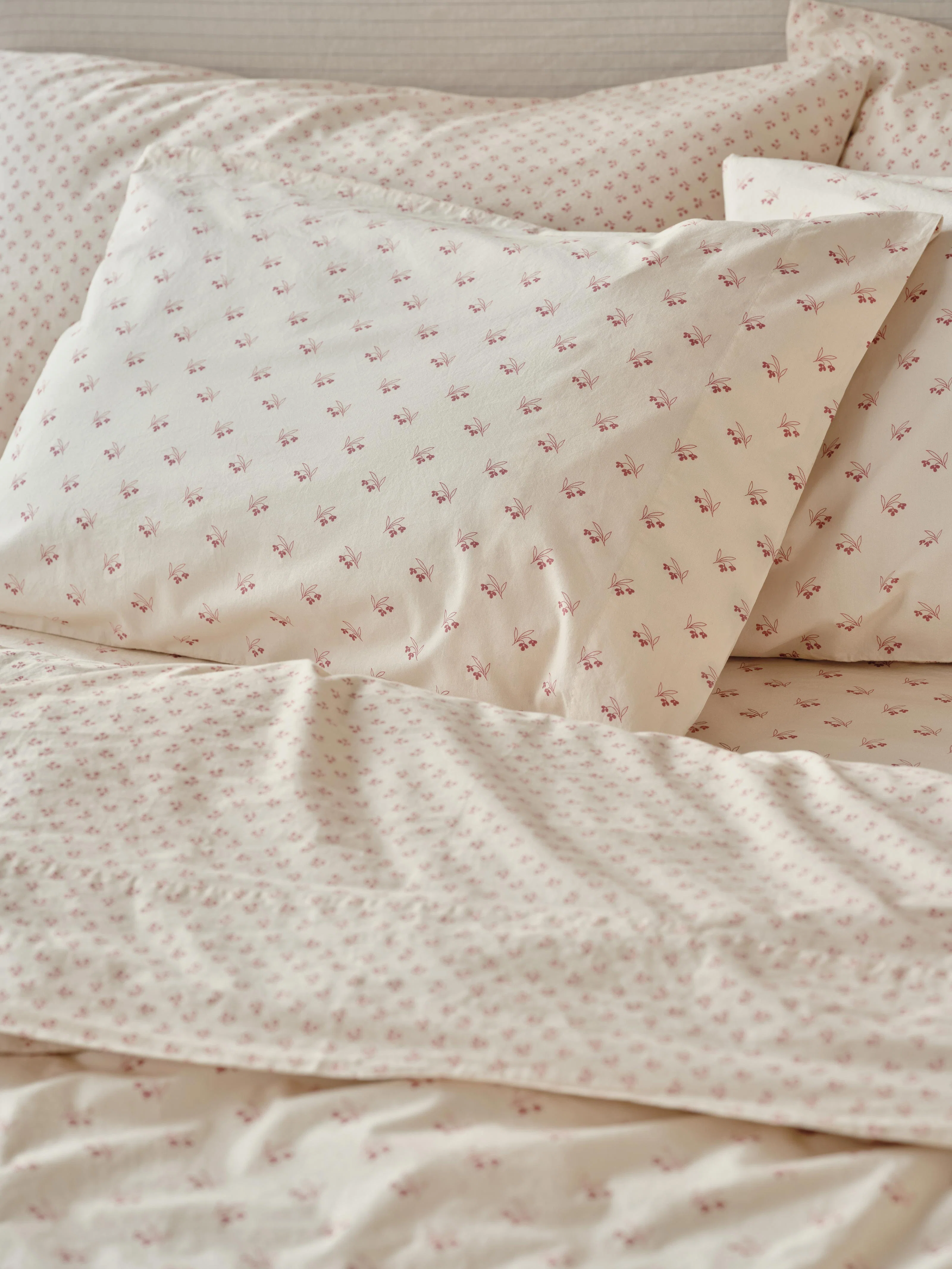 Stylish Dusty Pink Martha Floral Cotton Pillowcases Pair Natural