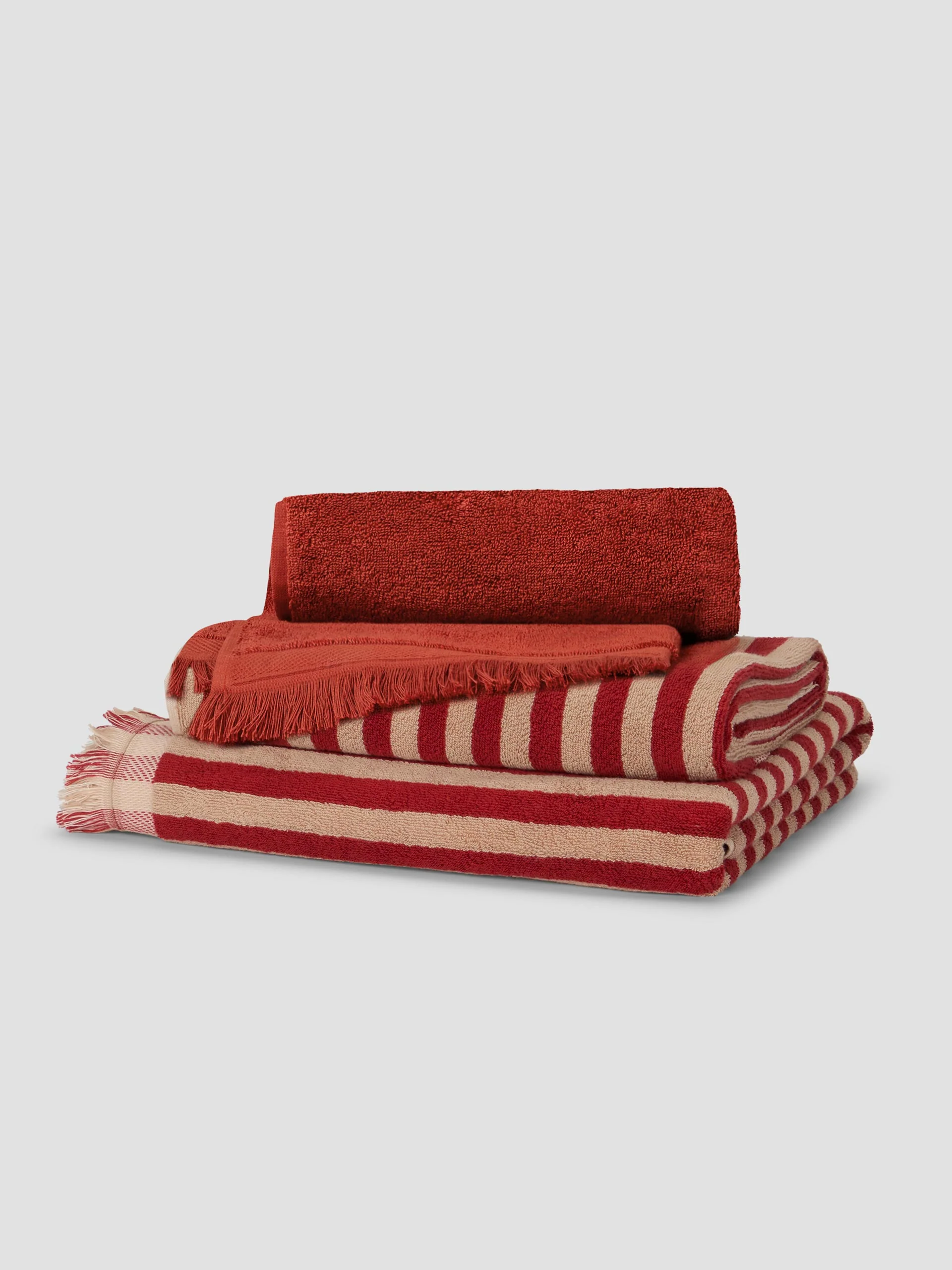 Expertly Made Sandstone Red Cotton Towel Bundle High-Quality