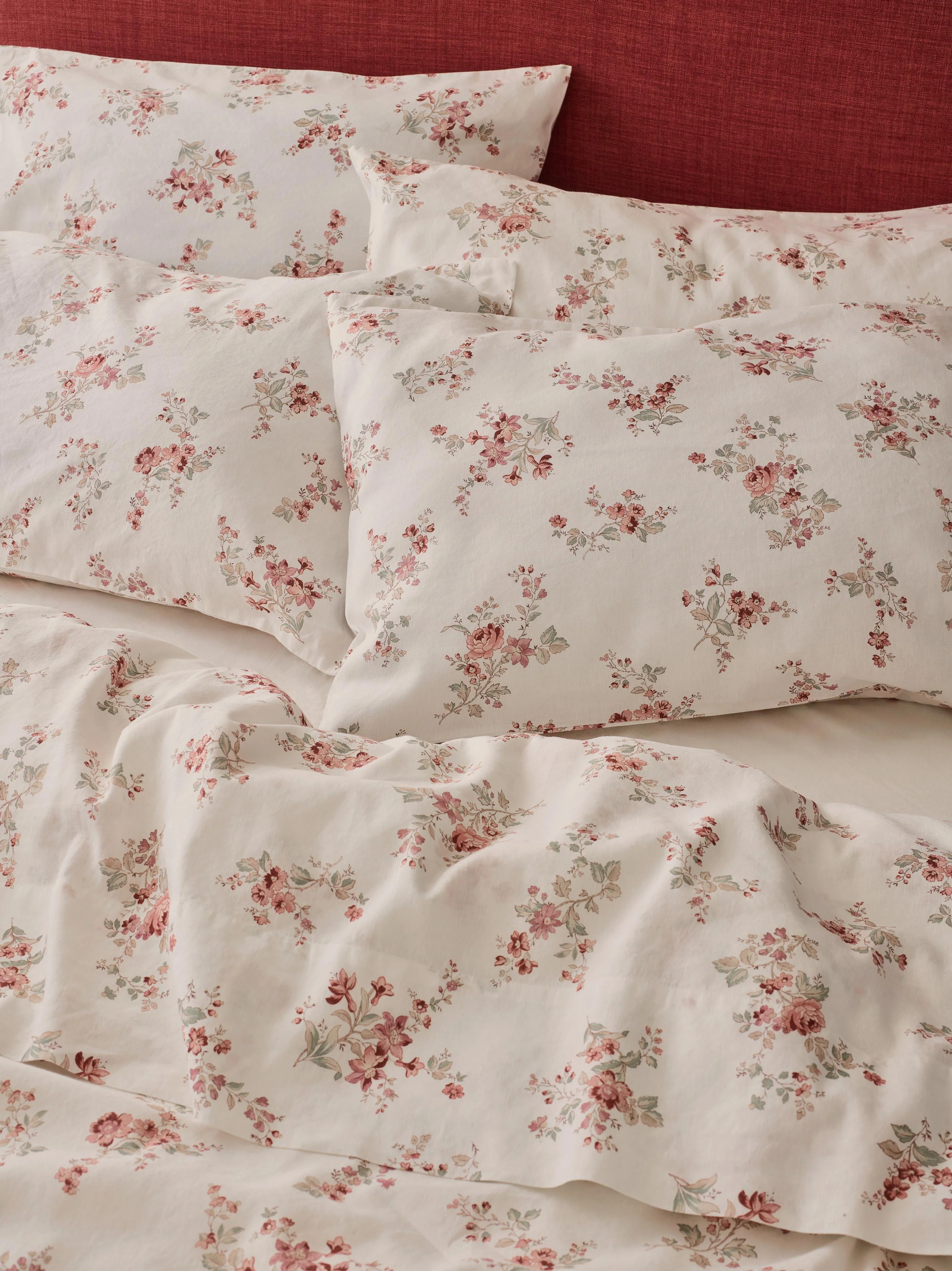 Detailed Dusty Pink Heirloom Rose Linen Blend Pillowcases Pair Functional