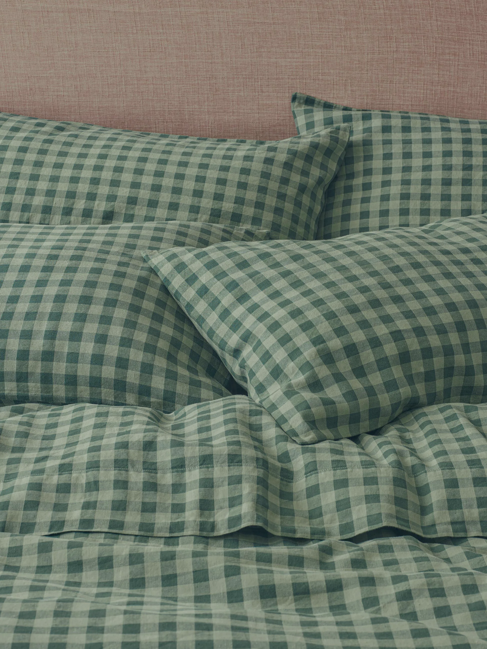 Recyclable Pine Green Pembroke Gingham Linen Blend Pillowcases Pair Versatile