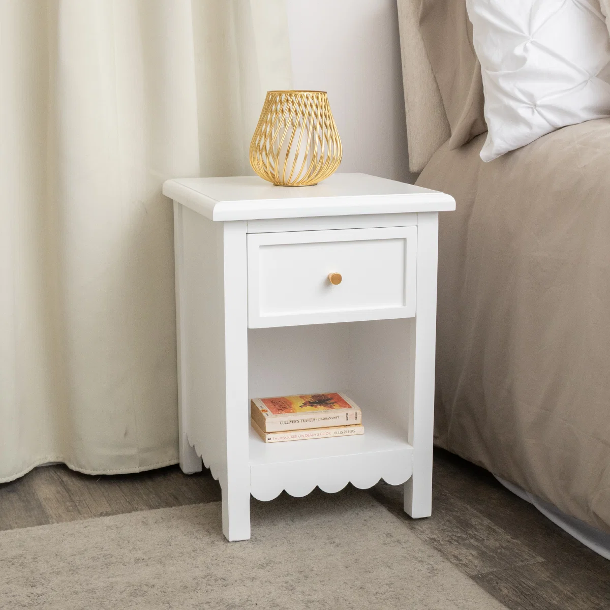 Secure One Drawer Scalloped Bedside Table – Staunton White Range Fine