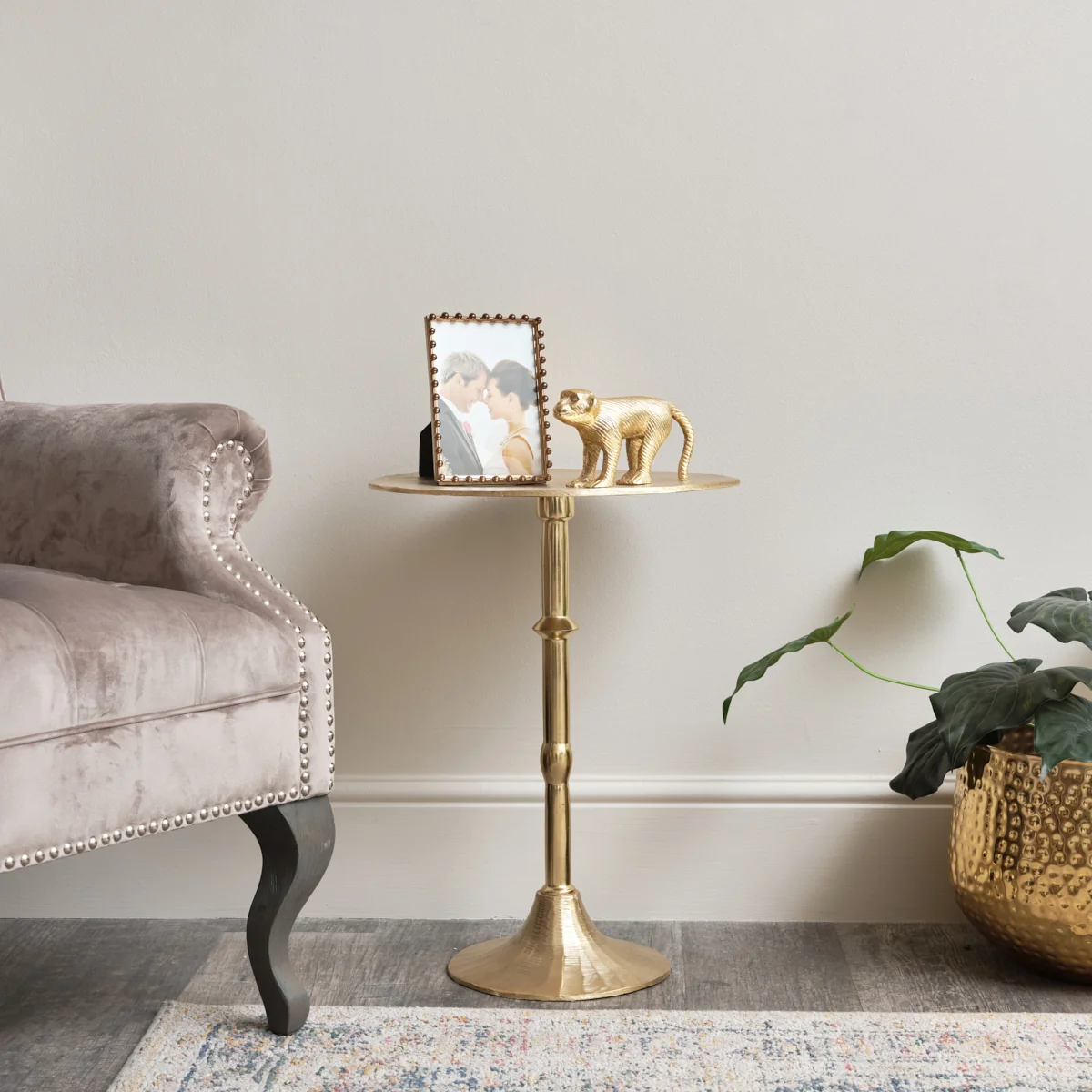 Eco-Friendly Round Gold Metal Side Table Premium
