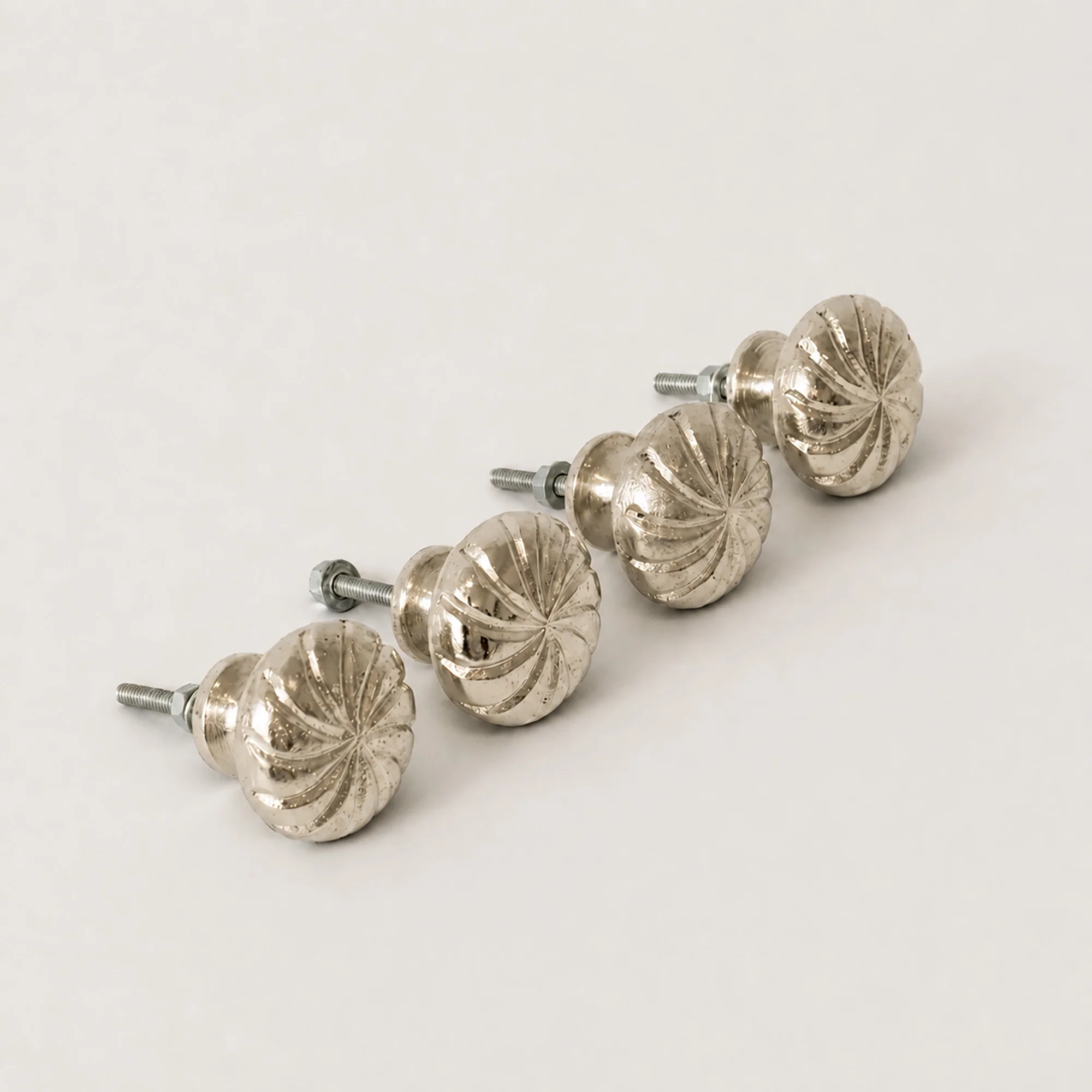 Traditional Set of 4 Large Silver Vintage Swirl Drawer Knobs – 4cm Green