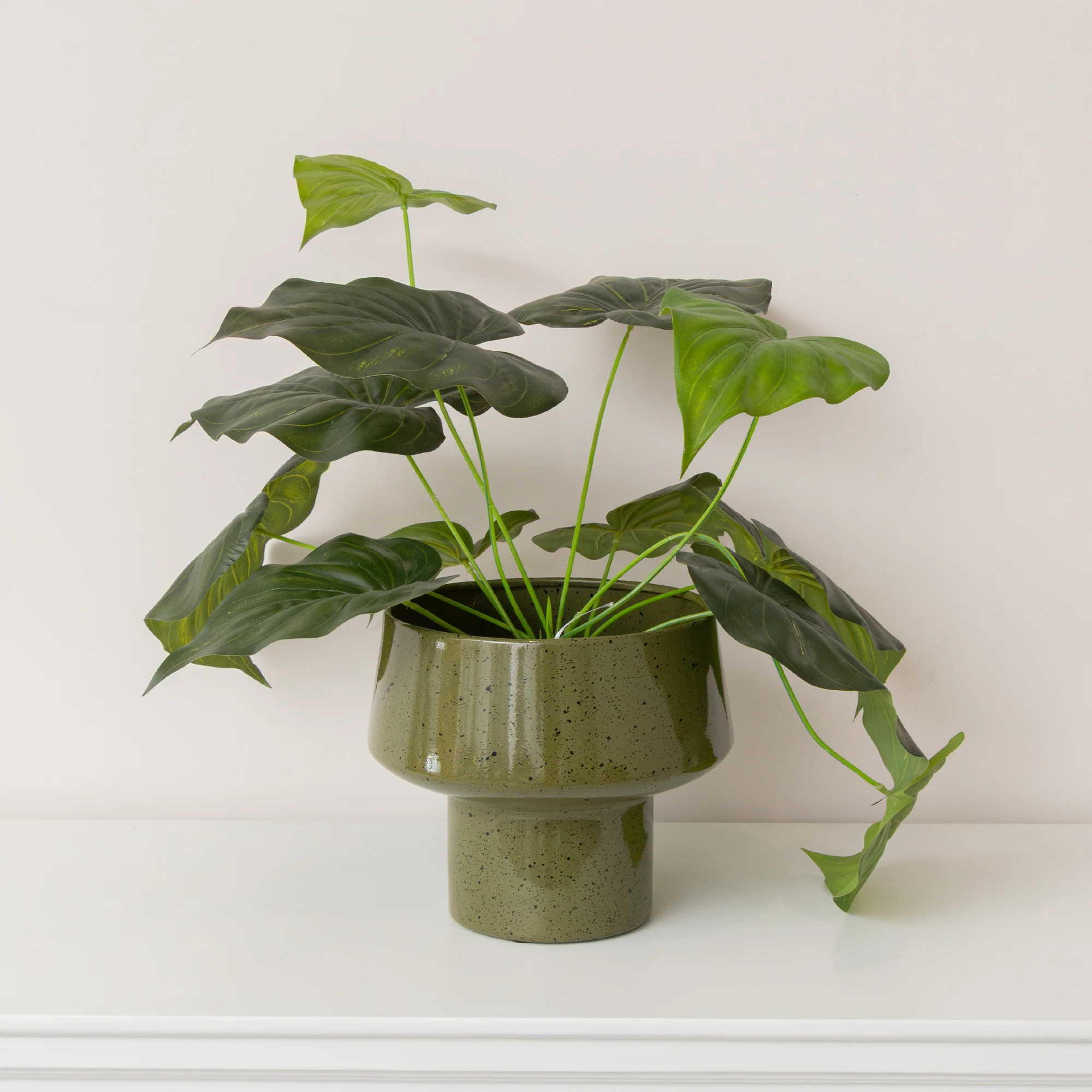 Luxury Round Olive Green Speckled Iron Planter Pot – 24cm x 20cm Trendy