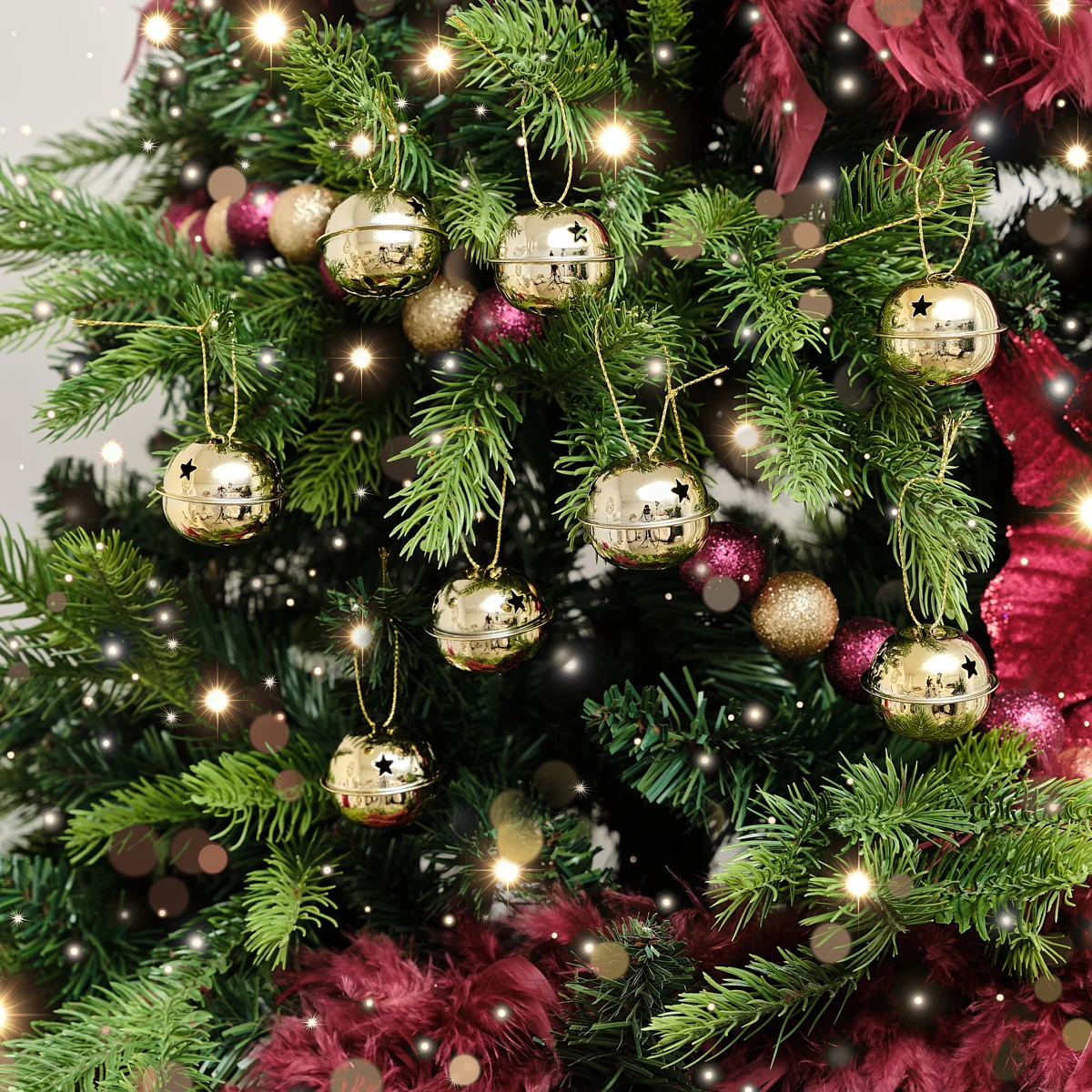Minimalist Set of 8 Gold Hanging Bell Christmas Decorations – 4cm Outstanding