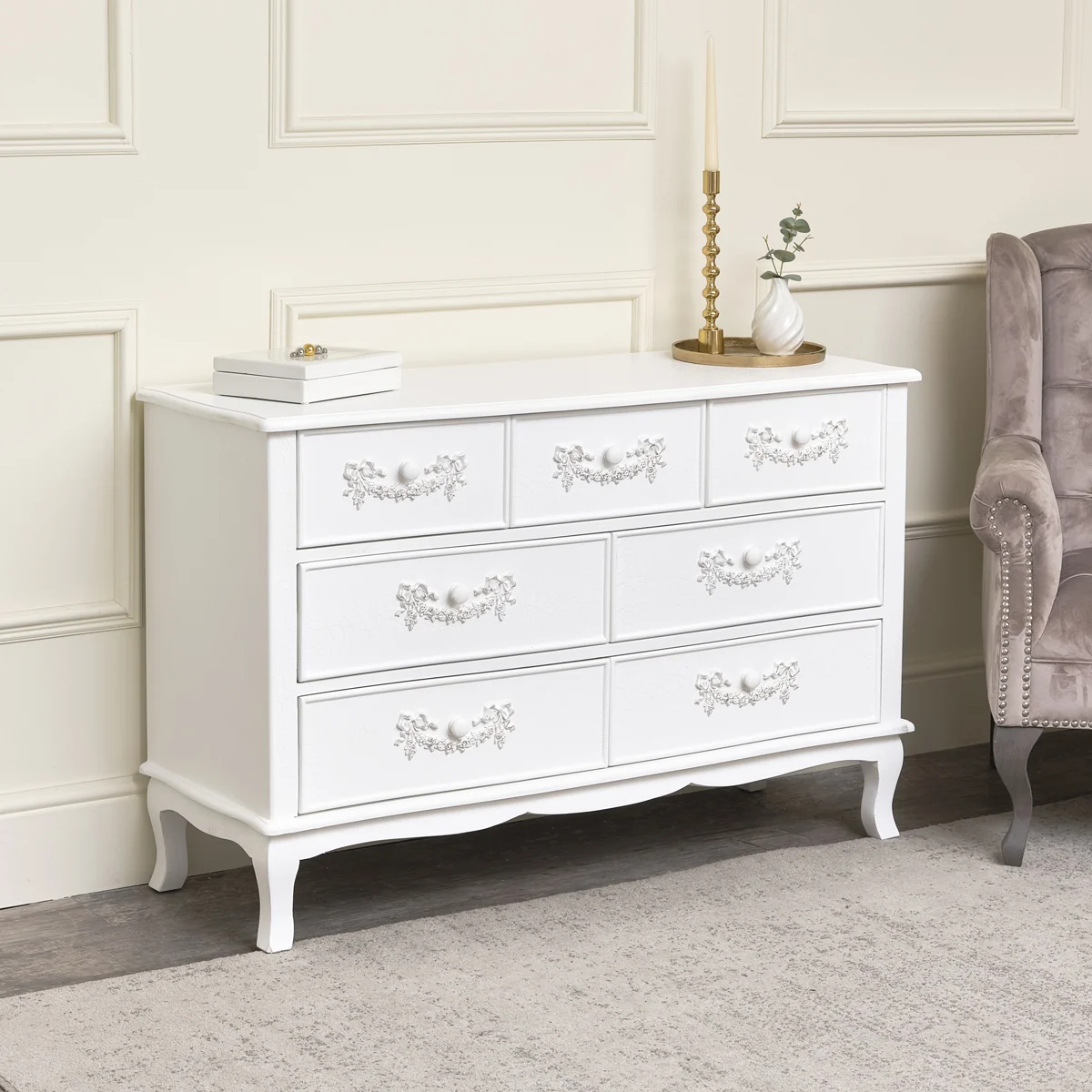 First-Class Antique White 7 Drawer Chest of Drawers – Pays Blanc Range Unique