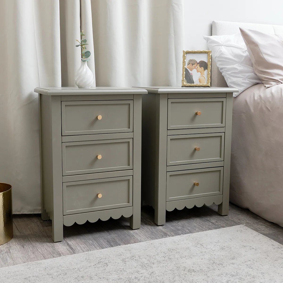 High-End Pair of Scalloped 3 Drawer Bedside Tables – Staunton Taupe Range Crafted
