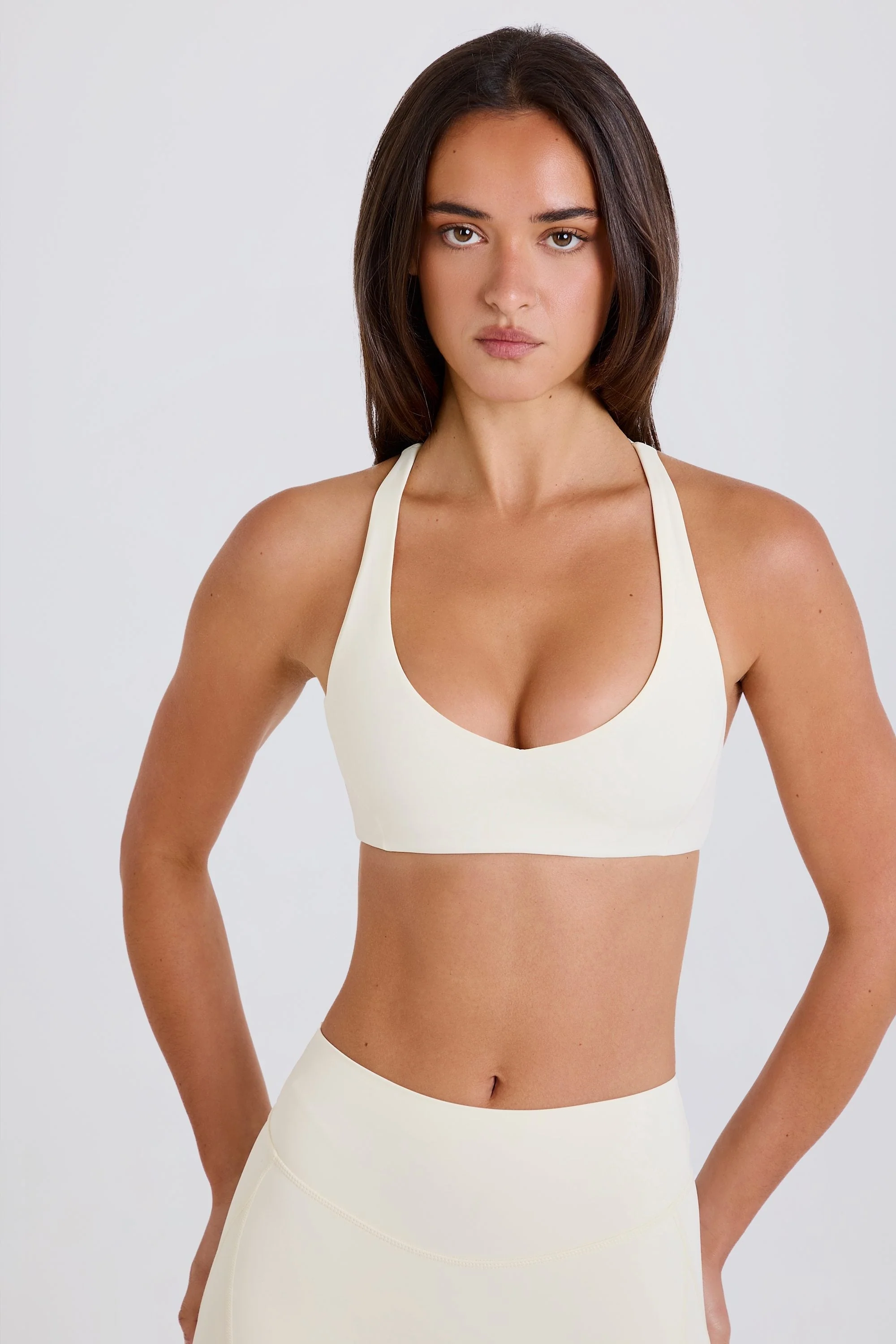 Sustainable Crossback V-Neck Sports Bra in Cream Proven