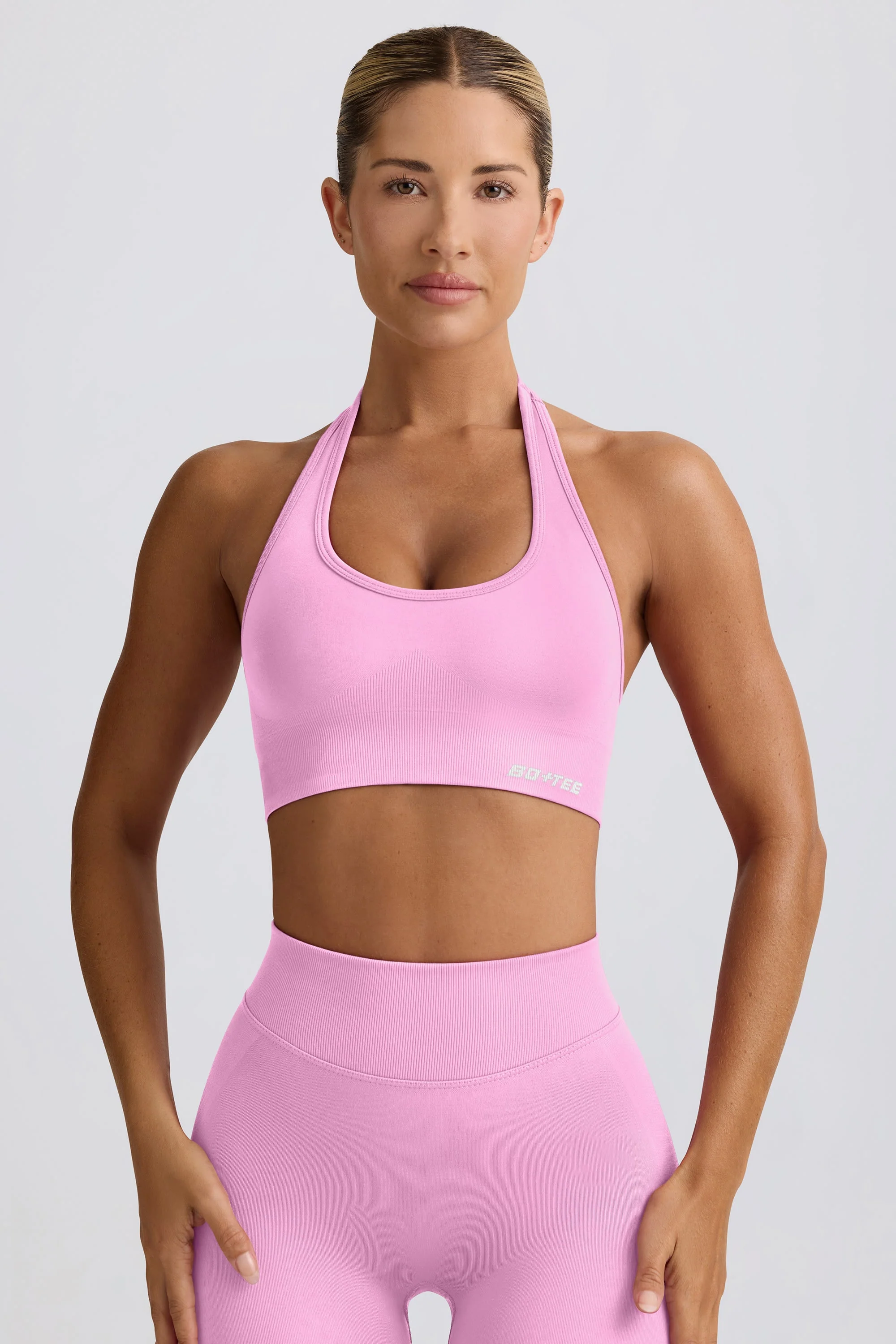 Exclusive Define Luxe Halterneck Sports Bra in Bubblegum Pink Excellent