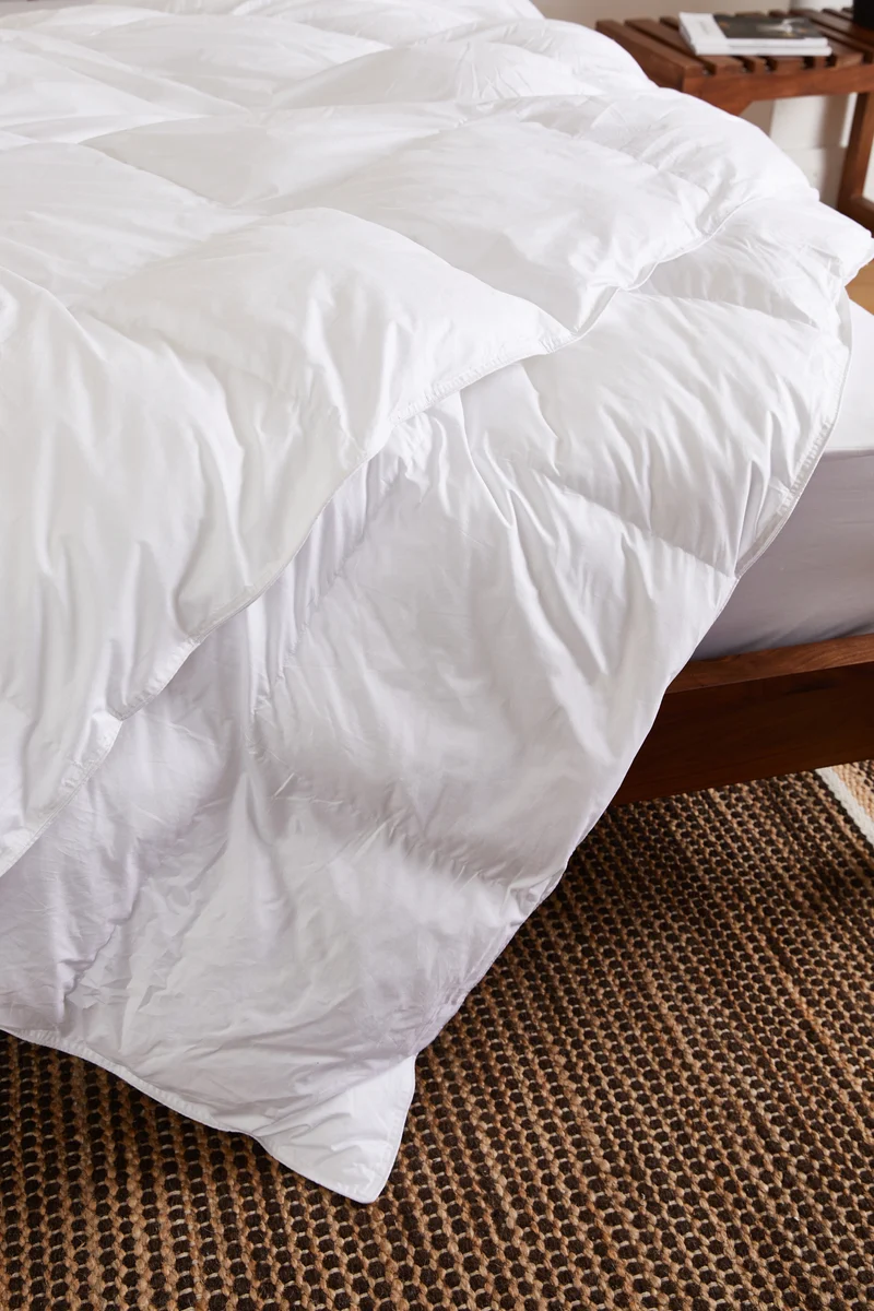Expertly Made Foxford Feather Down Duvet – Double 13.5 Tog Certified