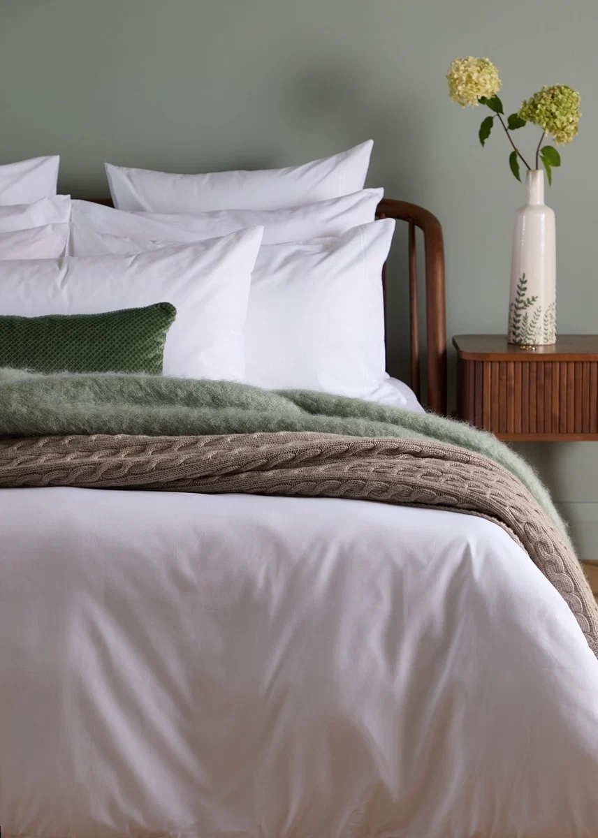 World-Class Foxford Evelyn White Duvet Set Next-Generation